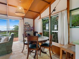 Hauraki Haven - Lake Taupo Holiday Home -  - 1159374 - thumbnail photo 6