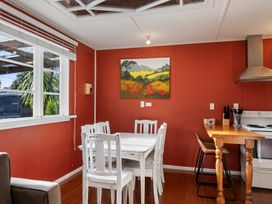 CocoLoco - Waitarere Beach Holiday Home -  - 1159455 - thumbnail photo 6