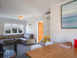 CocoLoco - Waitarere Beach Holiday Home -  - 1159455 - thumbnail photo 14