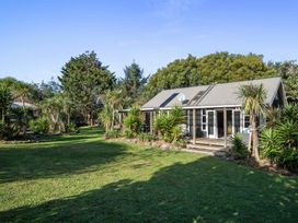 CocoLoco - Waitarere Beach Holiday Home -  - 1159455 - thumbnail photo 30