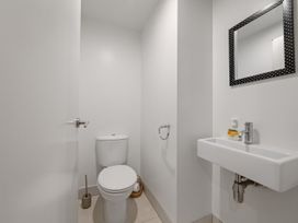 Spacious Cayman Mount Maunganui Apartment -  - 1159784 - thumbnail photo 19