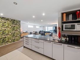 Spacious Cayman Mount Maunganui Apartment -  - 1159784 - thumbnail photo 13