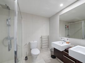 Spacious Cayman Mount Maunganui Apartment -  - 1159784 - thumbnail photo 23