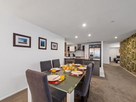 Spacious Cayman Mount Maunganui Apartment -  - 1159784 - thumbnail photo 9