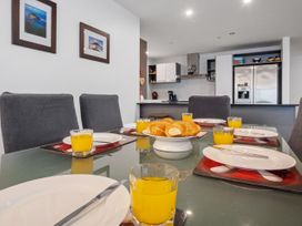 Spacious Cayman Mount Maunganui Apartment -  - 1159784 - thumbnail photo 10