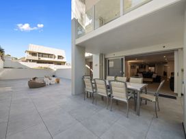 Spacious Cayman Mount Maunganui Apartment -  - 1159784 - thumbnail photo 2