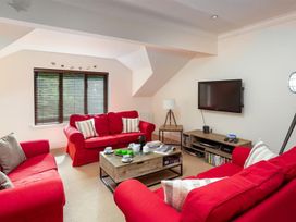 3 bedroom Cottage for rent in Edinboro