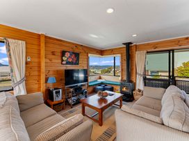 Getaway on Grove - Lake Taupo Holiday Home -  - 1160072 - thumbnail photo 4