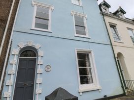 1 bedroom Cottage for rent in Dartmouth
