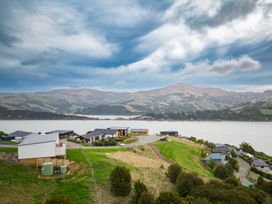 Harbour Heights - Akaroa Holiday Home -  - 1160522 - thumbnail photo 1