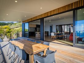 Slice of Paradise - Waipu Cove Holiday Home -  - 1160725 - thumbnail photo 3