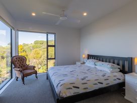 Slice of Paradise - Waipu Cove Holiday Home -  - 1160725 - thumbnail photo 16