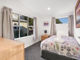 Peninsula Paradise - Raglan Holiday Home -  - 1160728 - thumbnail photo 16