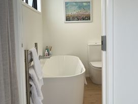 Coastal Serenity - Langs Beach Holiday Home -  - 1161100 - thumbnail photo 13