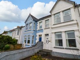 4 bedroom Cottage for rent in St Austell
