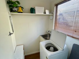 OK Holiday Unit 2 - Queenstown Holiday Home -  - 1161346 - thumbnail photo 15