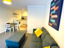 OK Holiday Unit #5 - Queenstown Holiday Apartment -  - 1161346 - thumbnail photo 5