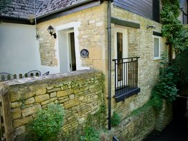 2 bedroom Cottage for rent in Burford