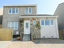 5 bedroom Cottage for rent in Amlwch