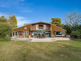 Lakefront Retreat - Lake Taupo Holiday Home -  - 1161781 - thumbnail photo 26