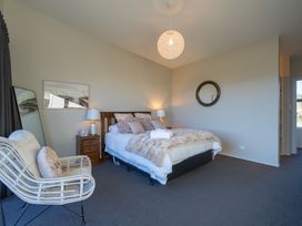 Mountain View Comfort - Te Anau Holiday Home -  - 1161855 - thumbnail photo 11