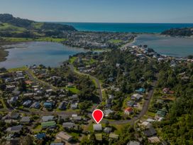 JustaBach - Tairua Holiday Home -  - 1161860 - thumbnail photo 2