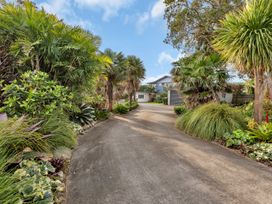 Harbourside Views - One Tree Point Holiday Home -  - 1161862 - thumbnail photo 29