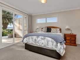 Harbourside Views - One Tree Point Holiday Home -  - 1161862 - thumbnail photo 21