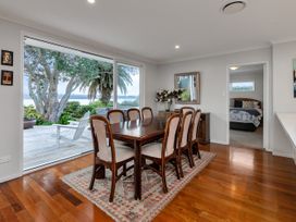 Harbourside Views - One Tree Point Holiday Home -  - 1161862 - thumbnail photo 11