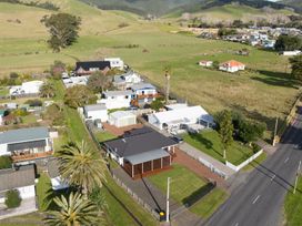 Kawakawa Bay Beach Bliss - Auckland Holiday Home -  - 1161864 - thumbnail photo 22