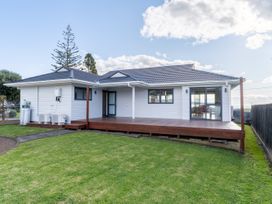 Kawakawa Bay Beach Bliss - Auckland Holiday Home -  - 1161864 - thumbnail photo 21