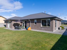 Cozy Haven - Te Anau Holiday Home -  - 1161867 - thumbnail photo 2