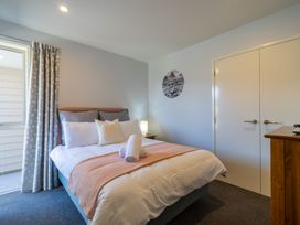 Cozy Haven - Te Anau Holiday Home -  - 1161867 - thumbnail photo 18