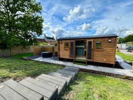 1 bedroom Cottage for rent in Gloucester