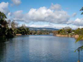 Trout Pool House - Okere Falls Lakeside Retreat -  - 1162347 - thumbnail photo 26