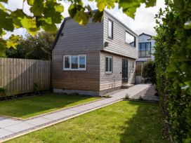 1 bedroom Cottage for rent in St Just