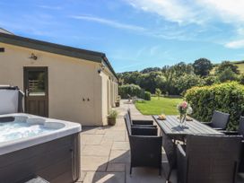 2 bedroom Cottage for rent in Exeter