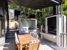 Nature's Luxury - Moetapu Bay Holiday Home -  - 1162756 - thumbnail photo 7