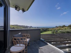 Te Punga Lodge - Whangapoua Beach Luxury Villa -  - 1162833 - thumbnail photo 28