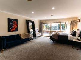 The Grove - Lake Taupo Holiday Home -  - 1162988 - thumbnail photo 21