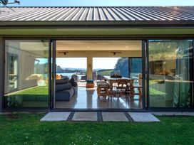 Fun and Falls Haven - Lake Taupo Holiday Home -  - 1163015 - thumbnail photo 4