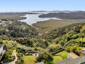 Sunrise Lookout - Paihia Holiday Home -  - 1163074 - thumbnail photo 38