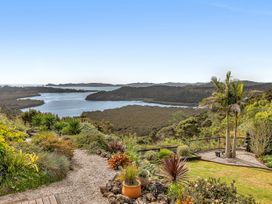 Sunrise Lookout - Paihia Holiday Home -  - 1163074 - thumbnail photo 13