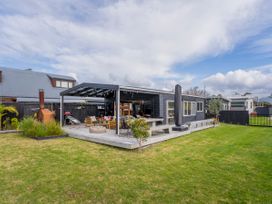 Sunny Hideaway - Whangamata Holiday Home -  - 1163130 - thumbnail photo 35