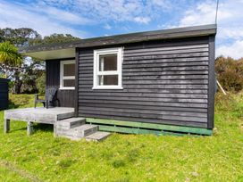 Seaview and Pohutukawa - Pakiri Beach Retreat -  - 1163132 - thumbnail photo 31