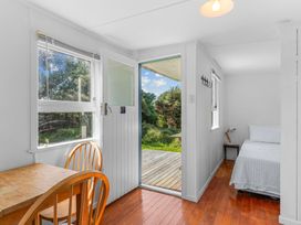 Seaview and Pohutukawa - Pakiri Beach Retreat -  - 1163132 - thumbnail photo 22