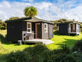 Seaview and Pohutukawa - Pakiri Beach Retreat -  - 1163132 - thumbnail photo 16