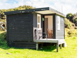 Seaview and Pohutukawa - Pakiri Beach Retreat -  - 1163132 - thumbnail photo 20