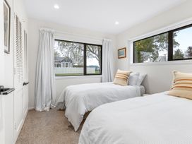 Golden Grove - Cambridge Holiday Home -  - 1163152 - thumbnail photo 15