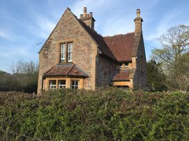 2 bedroom Cottage for rent in Taunton
